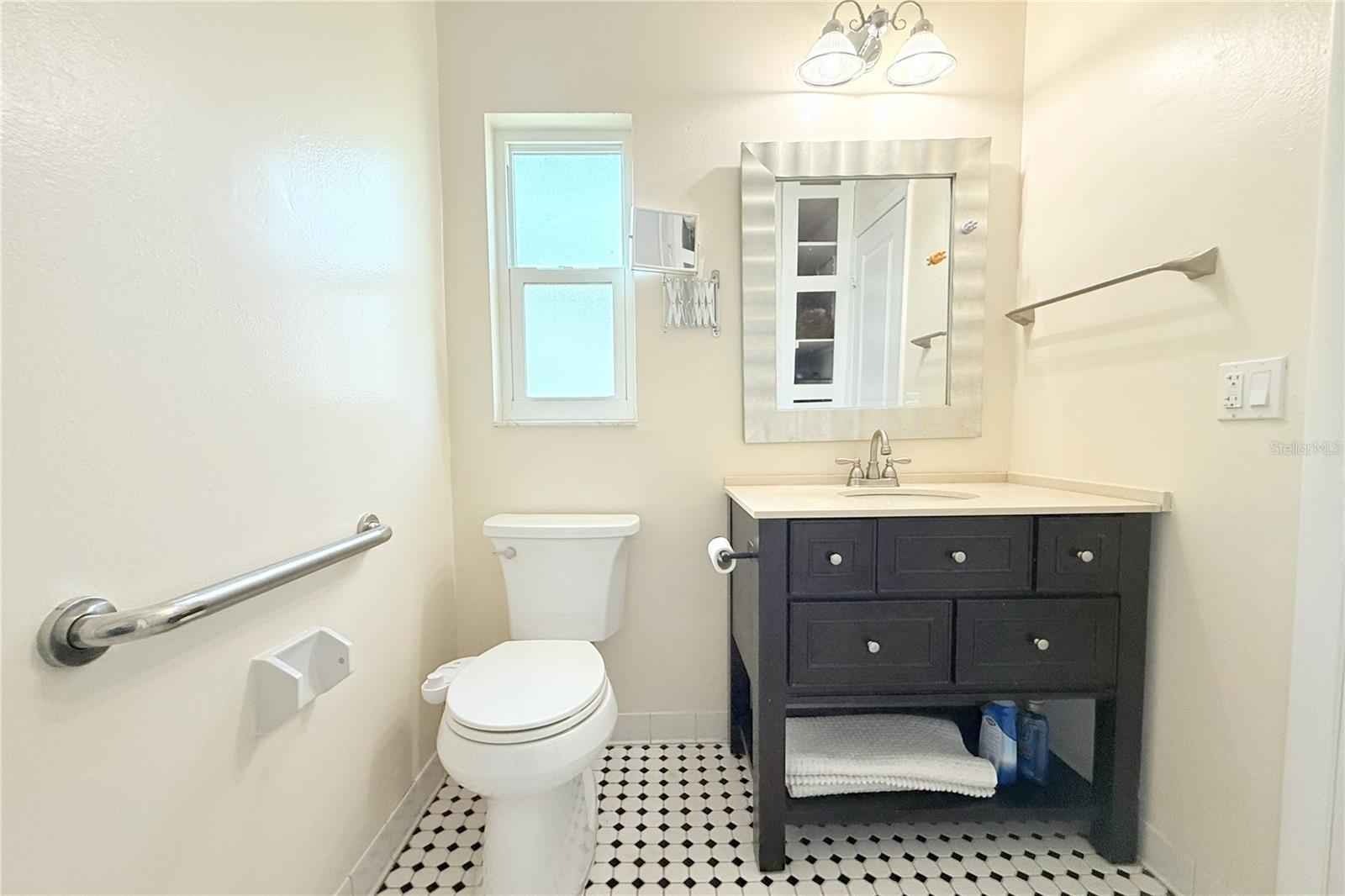 2211 HARRISON DR, HOLIDAY, FL, 34691