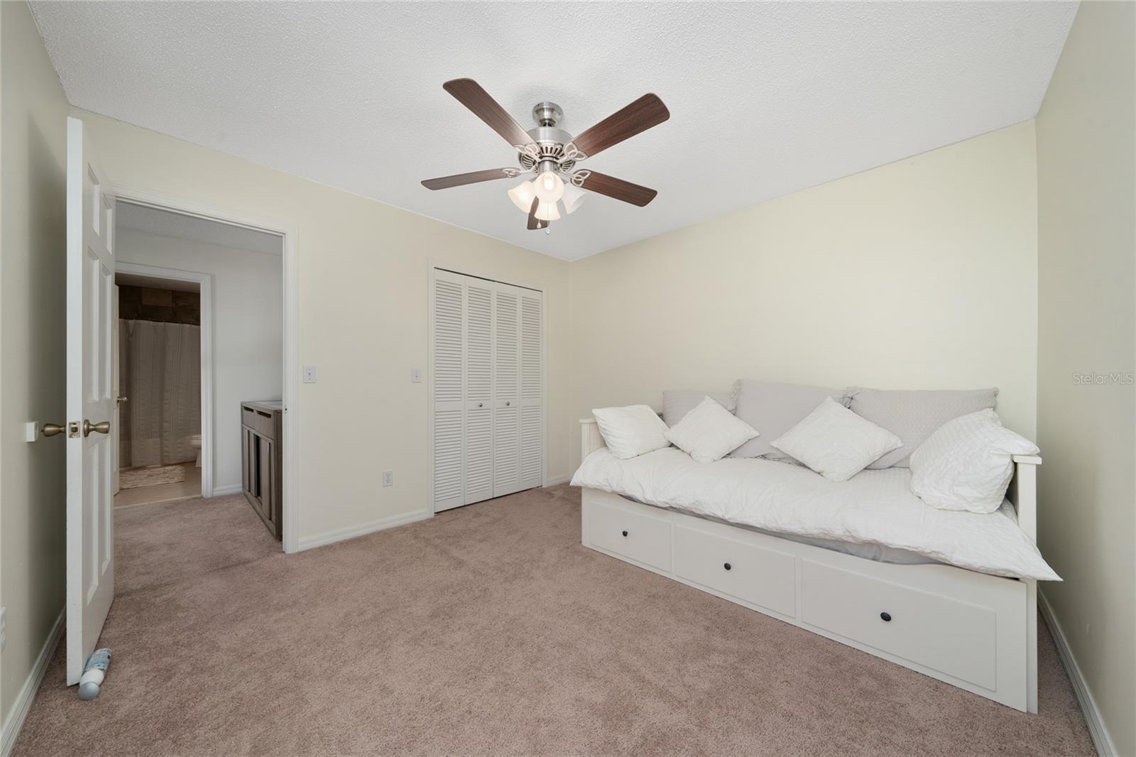 2836 WAYMEYER DR, ORLANDO, FL, 32812