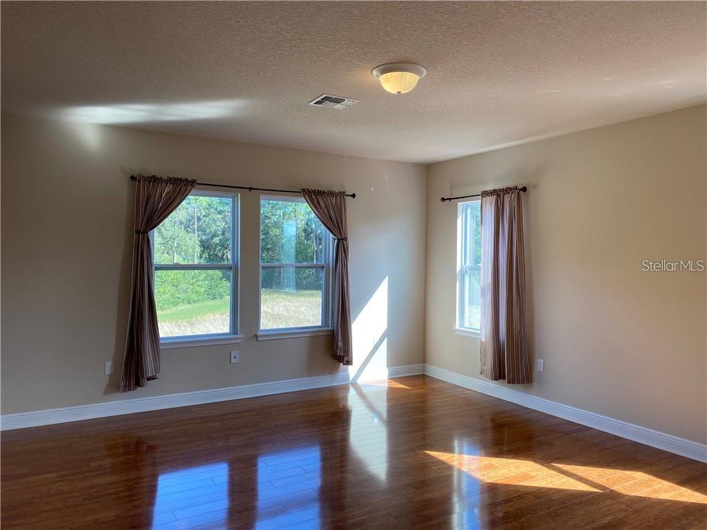 11333 QUIET FOREST DR, TAMPA, FL, 33635