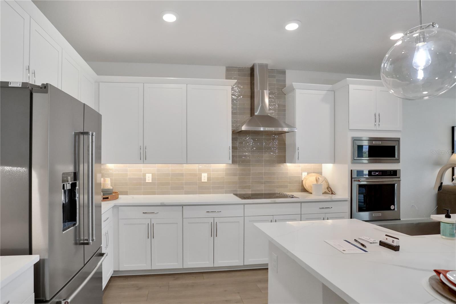 17417 VALLEYWOOD PKWY, LAND O LAKES, FL, 34638