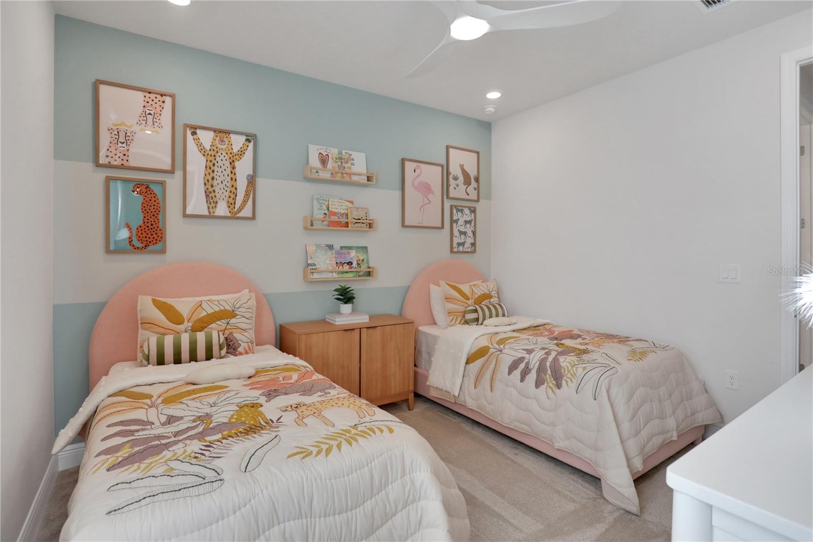 17417 VALLEYWOOD PKWY, LAND O LAKES, FL, 34638