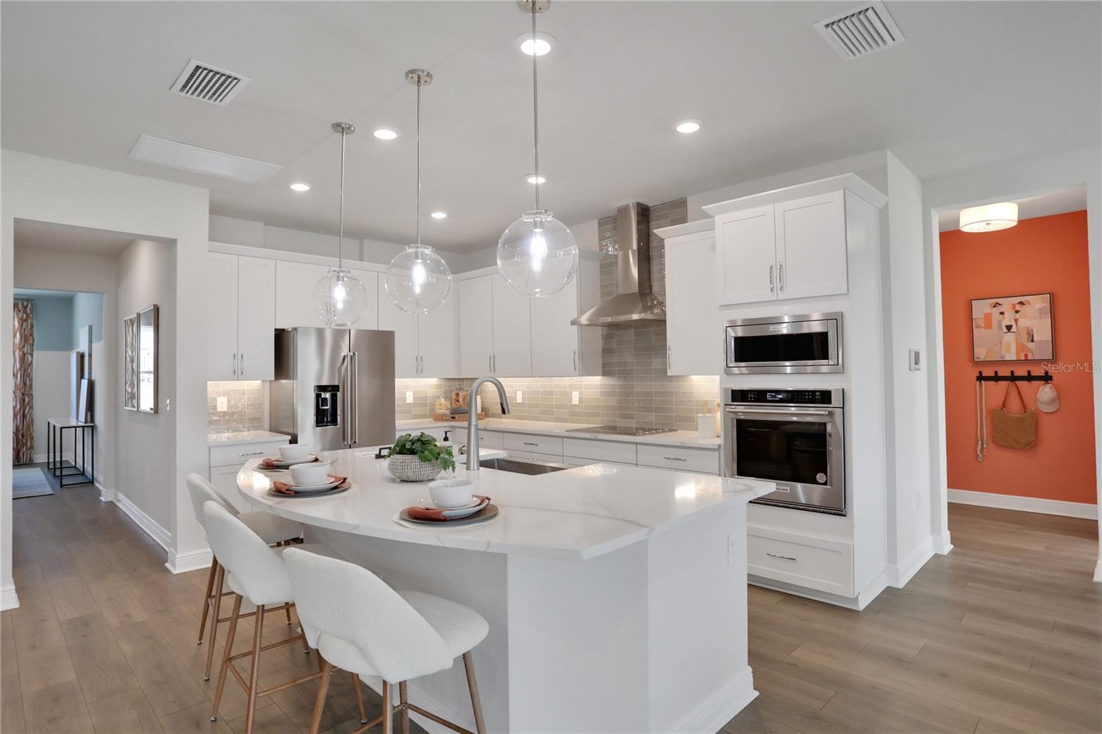 17417 VALLEYWOOD PKWY, LAND O LAKES, FL, 34638