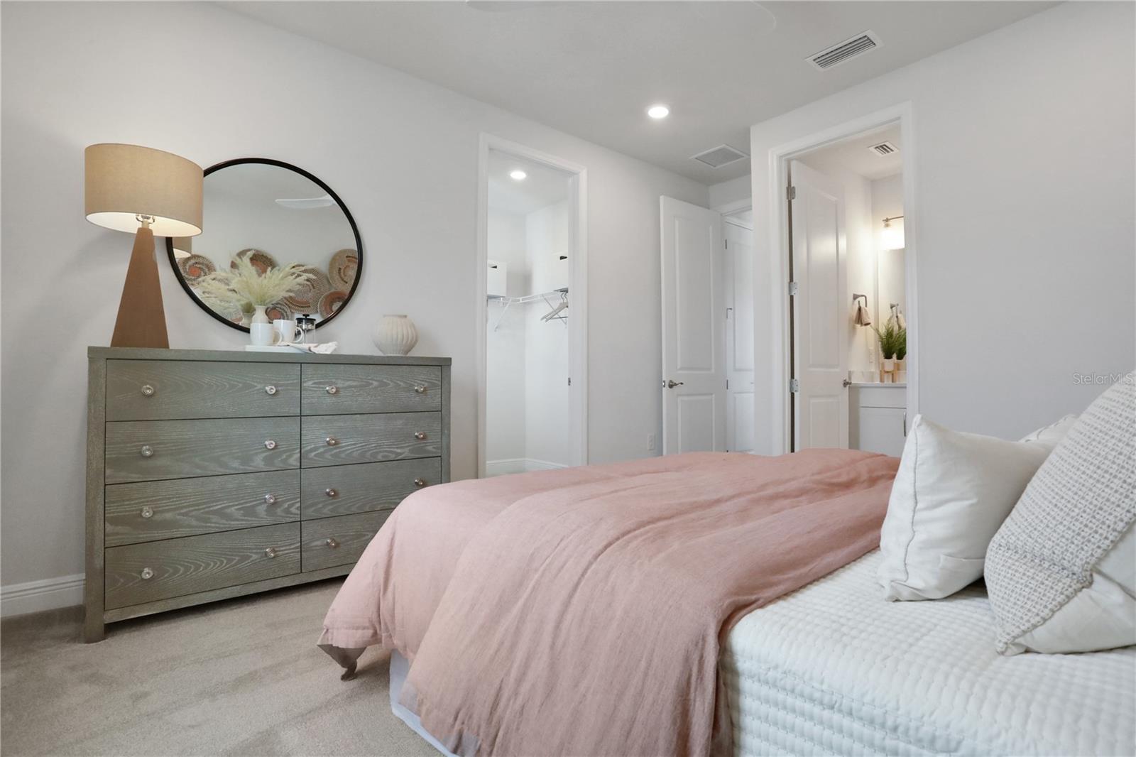 17417 VALLEYWOOD PKWY, LAND O LAKES, FL, 34638