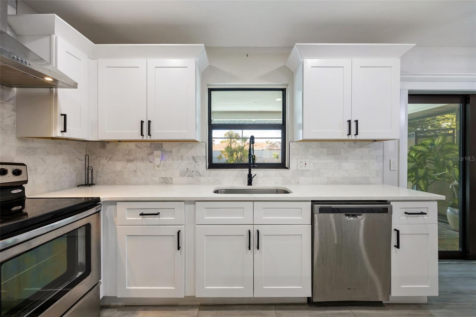 1432 SE 11TH ST, CAPE CORAL, FL, 33990