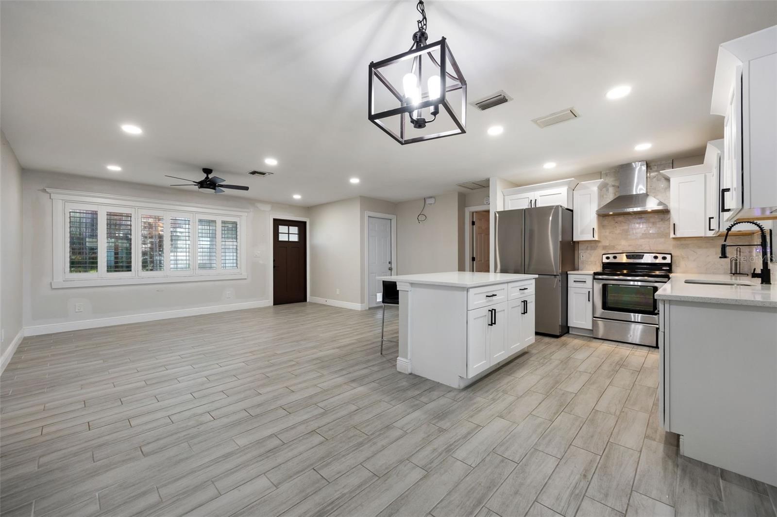 1432 SE 11TH ST, CAPE CORAL, FL, 33990