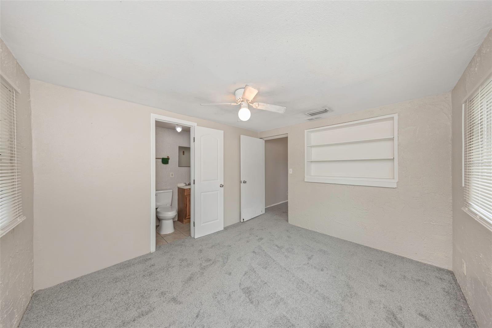 2423 AUBURN ST S, ST PETERSBURG, FL, 33712