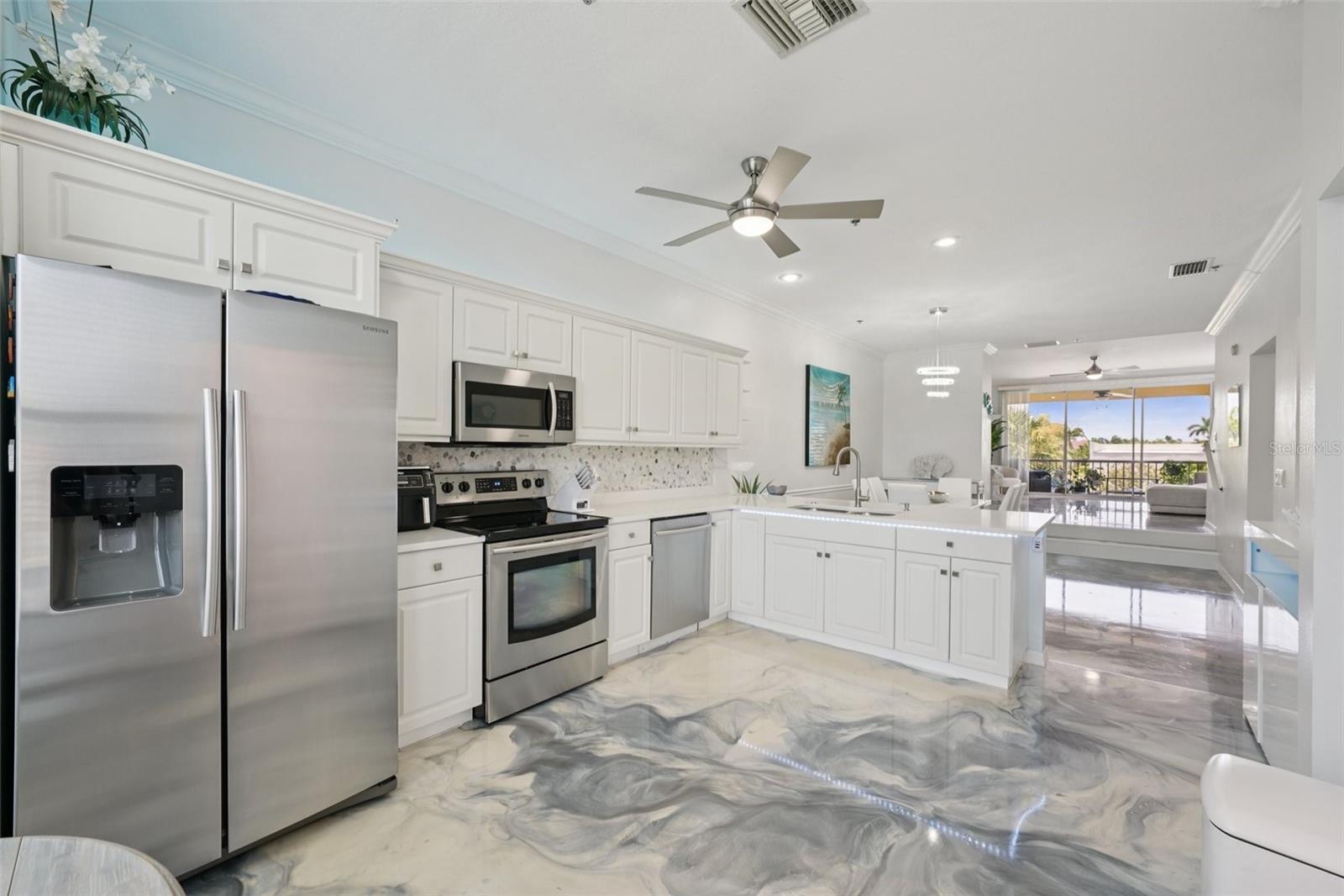 1061 PINELLAS BAYWAY S, ST PETERSBURG, FL, 33715