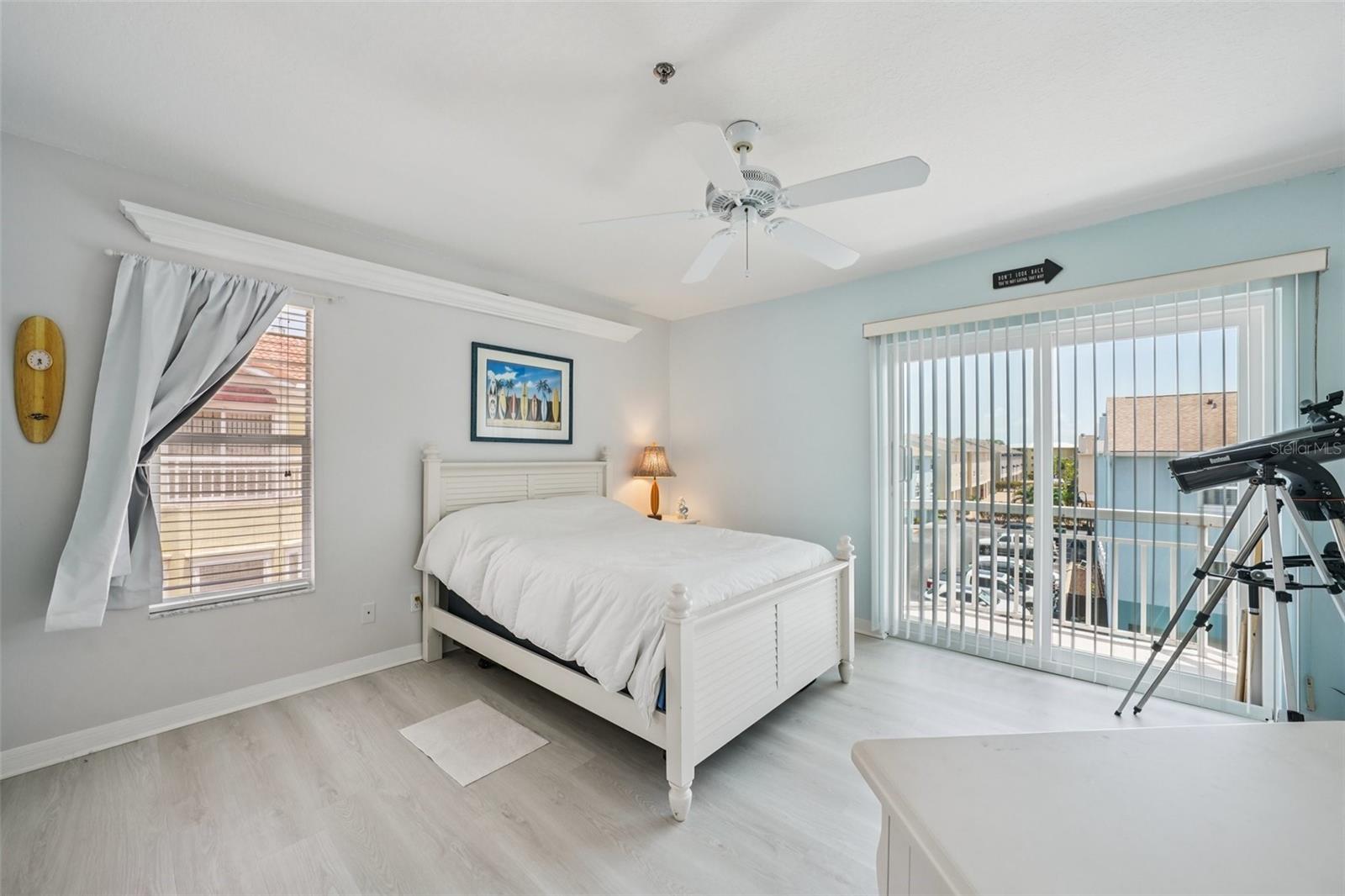 1061 PINELLAS BAYWAY S, ST PETERSBURG, FL, 33715