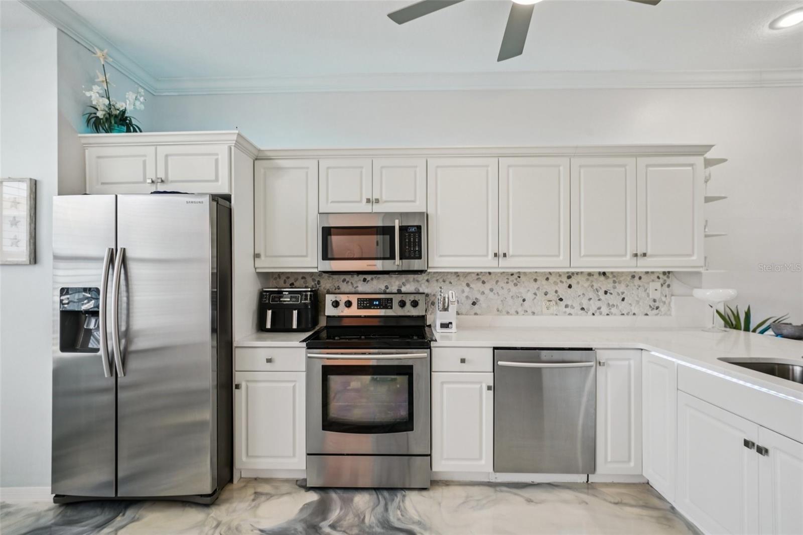 1061 PINELLAS BAYWAY S, ST PETERSBURG, FL, 33715