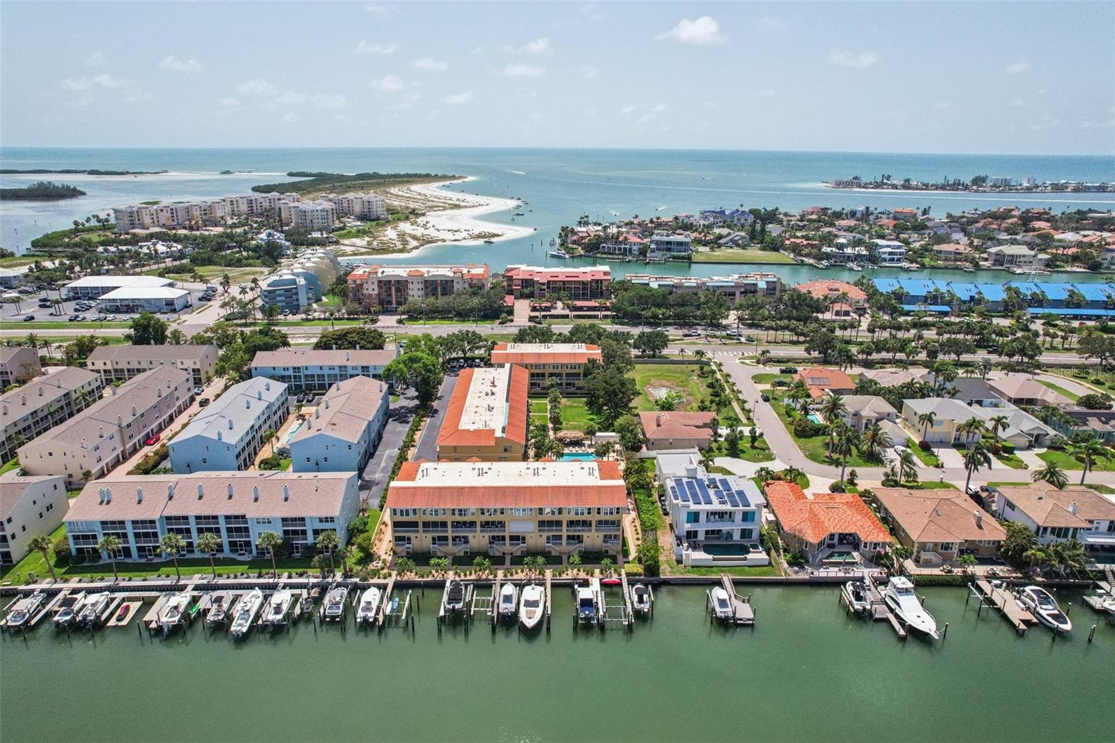 1061 PINELLAS BAYWAY S, ST PETERSBURG, FL, 33715