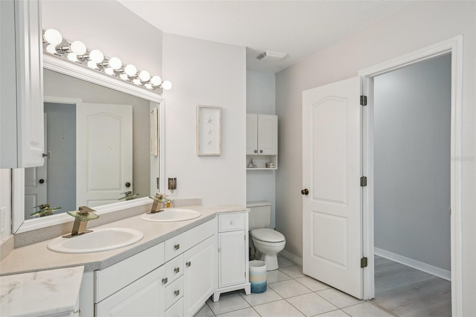 1061 PINELLAS BAYWAY S, ST PETERSBURG, FL, 33715