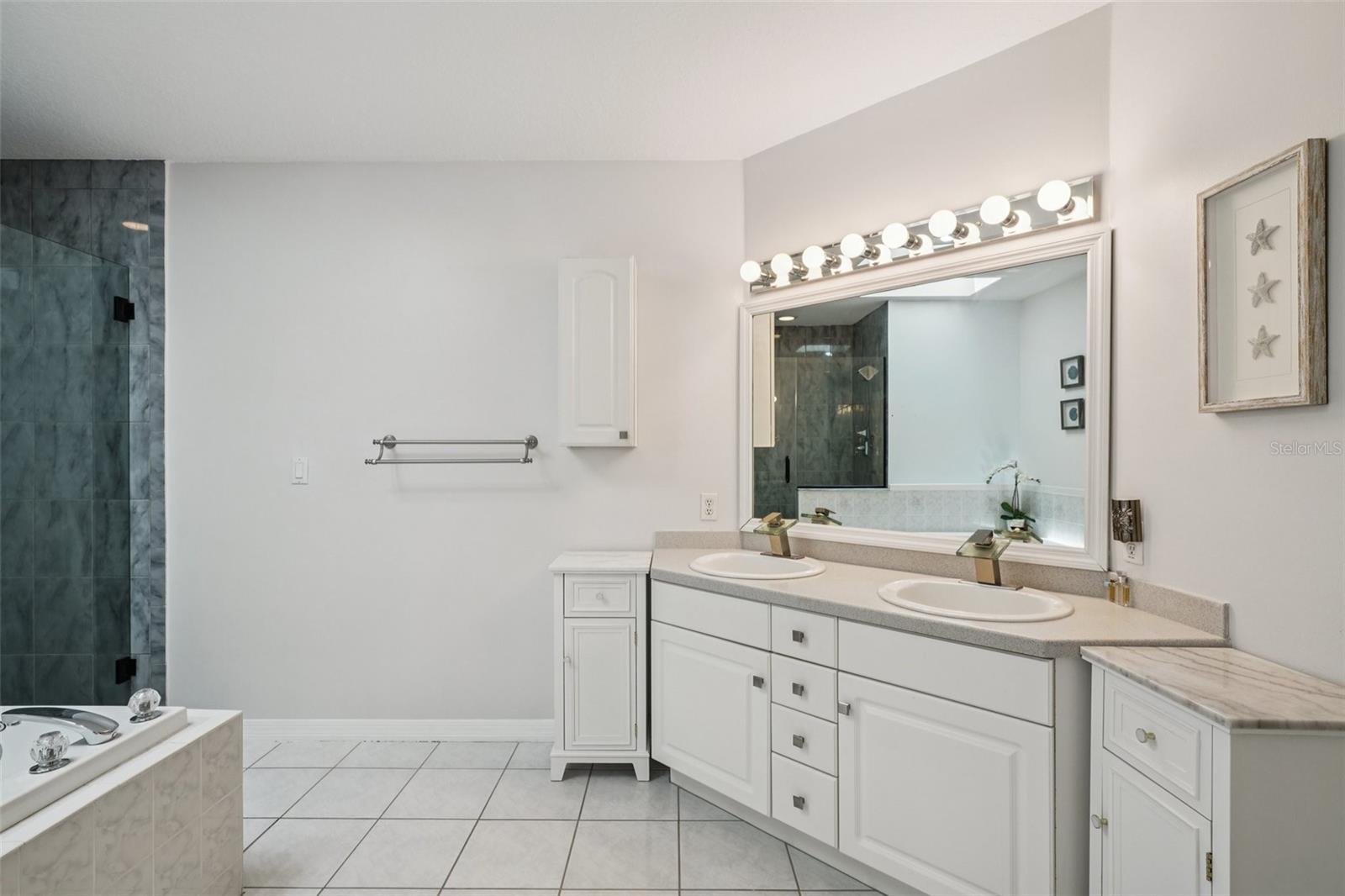 1061 PINELLAS BAYWAY S, ST PETERSBURG, FL, 33715