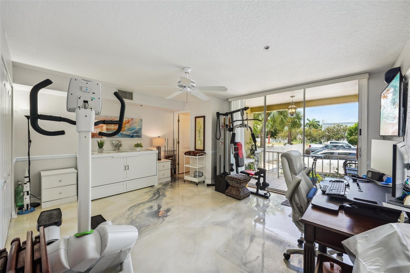 1061 PINELLAS BAYWAY S, ST PETERSBURG, FL, 33715