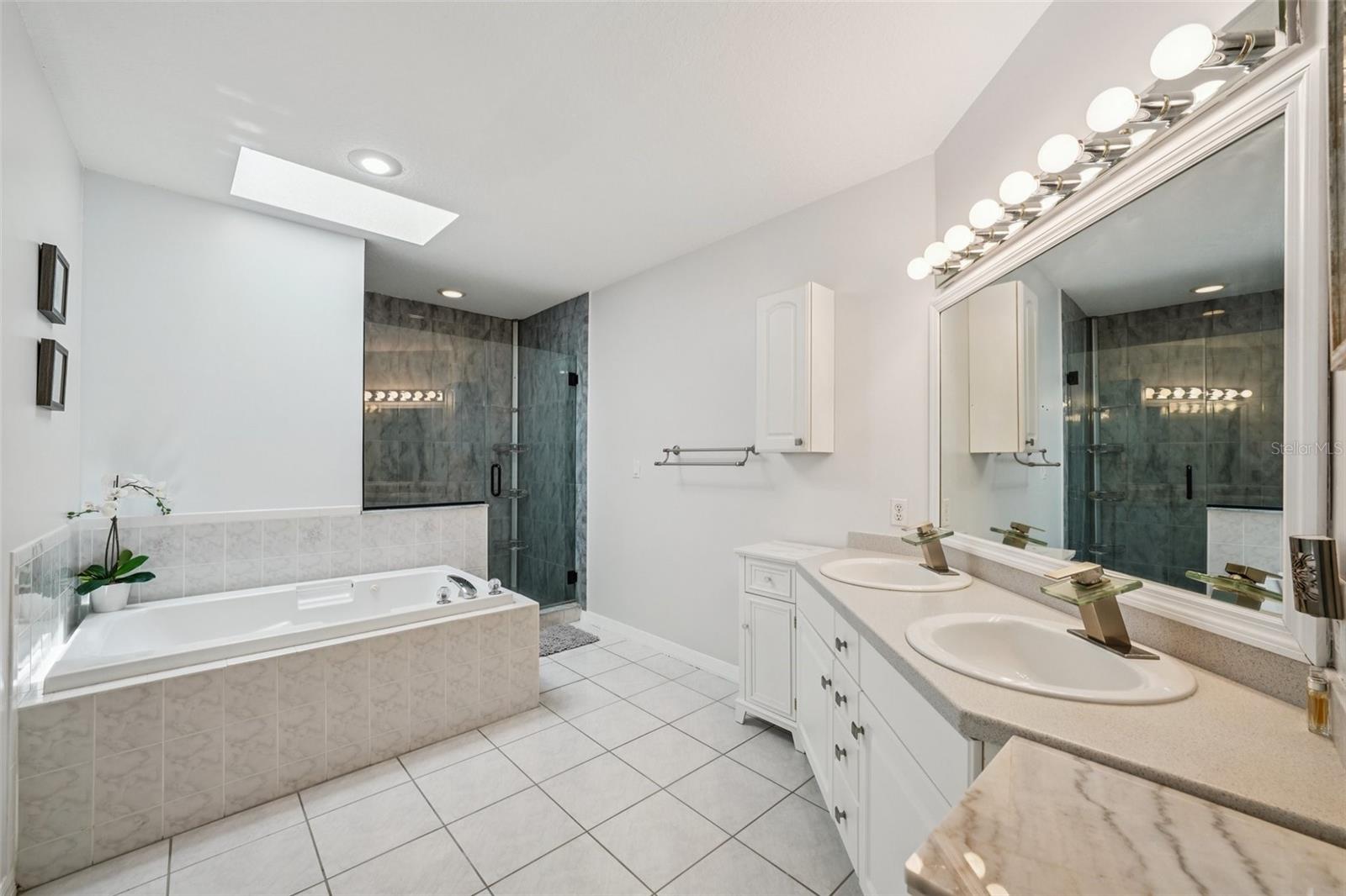 1061 PINELLAS BAYWAY S, ST PETERSBURG, FL, 33715