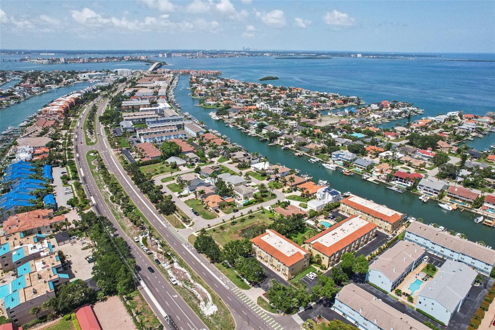 1061 PINELLAS BAYWAY S, ST PETERSBURG, FL, 33715