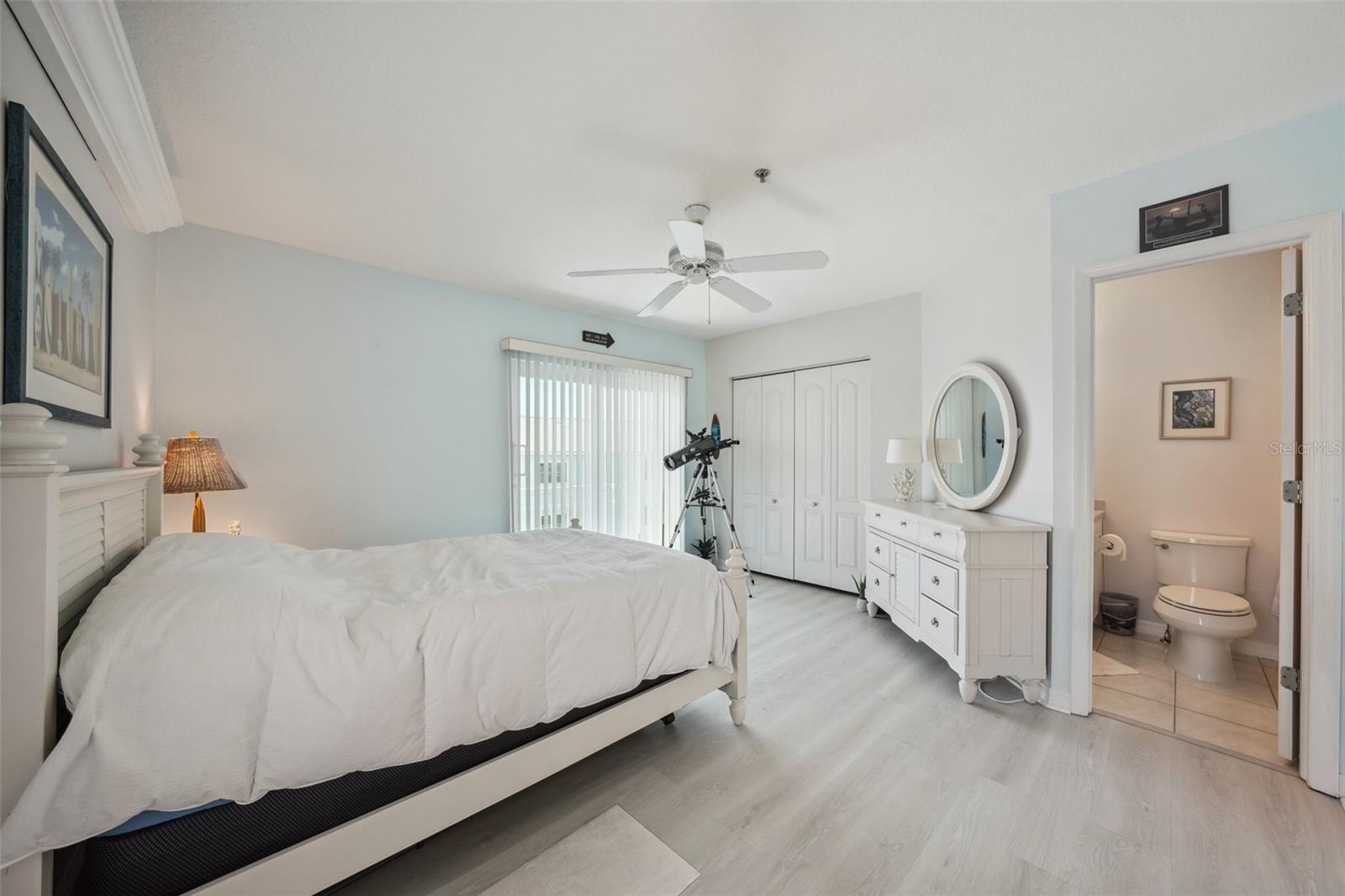 1061 PINELLAS BAYWAY S, ST PETERSBURG, FL, 33715