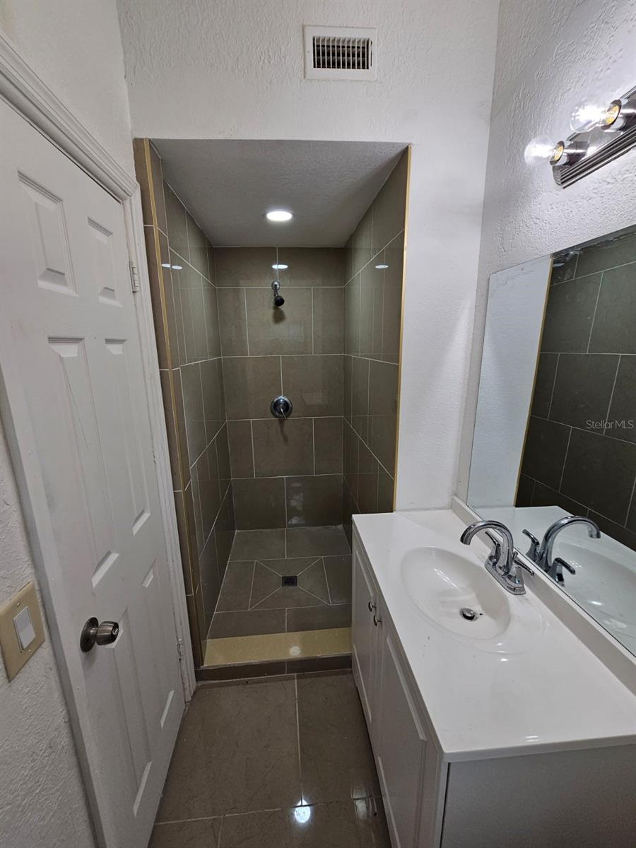 7614 BELL BLVD, ORLANDO, FL, 32810