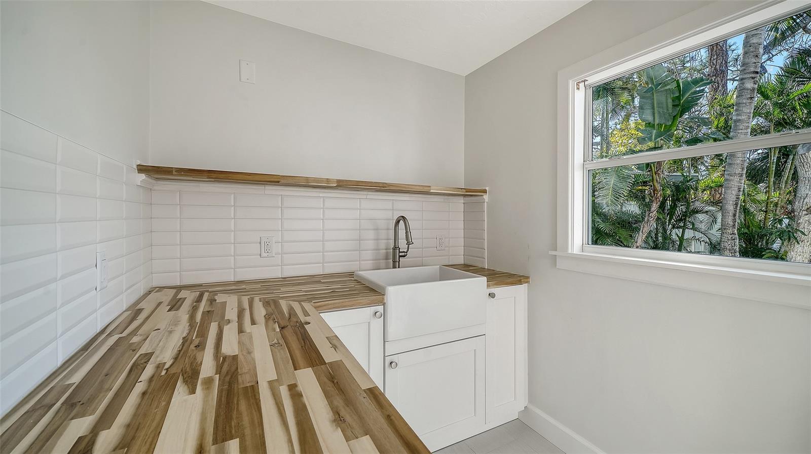 A4680773 Property Photo