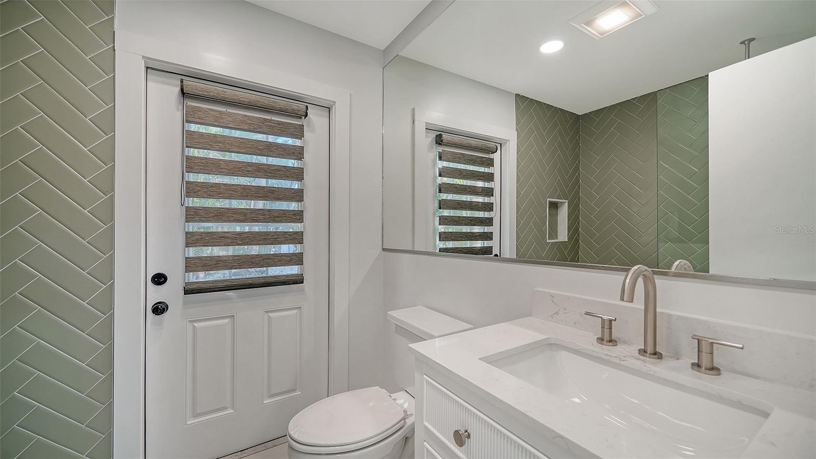 A4680773 Property Photo