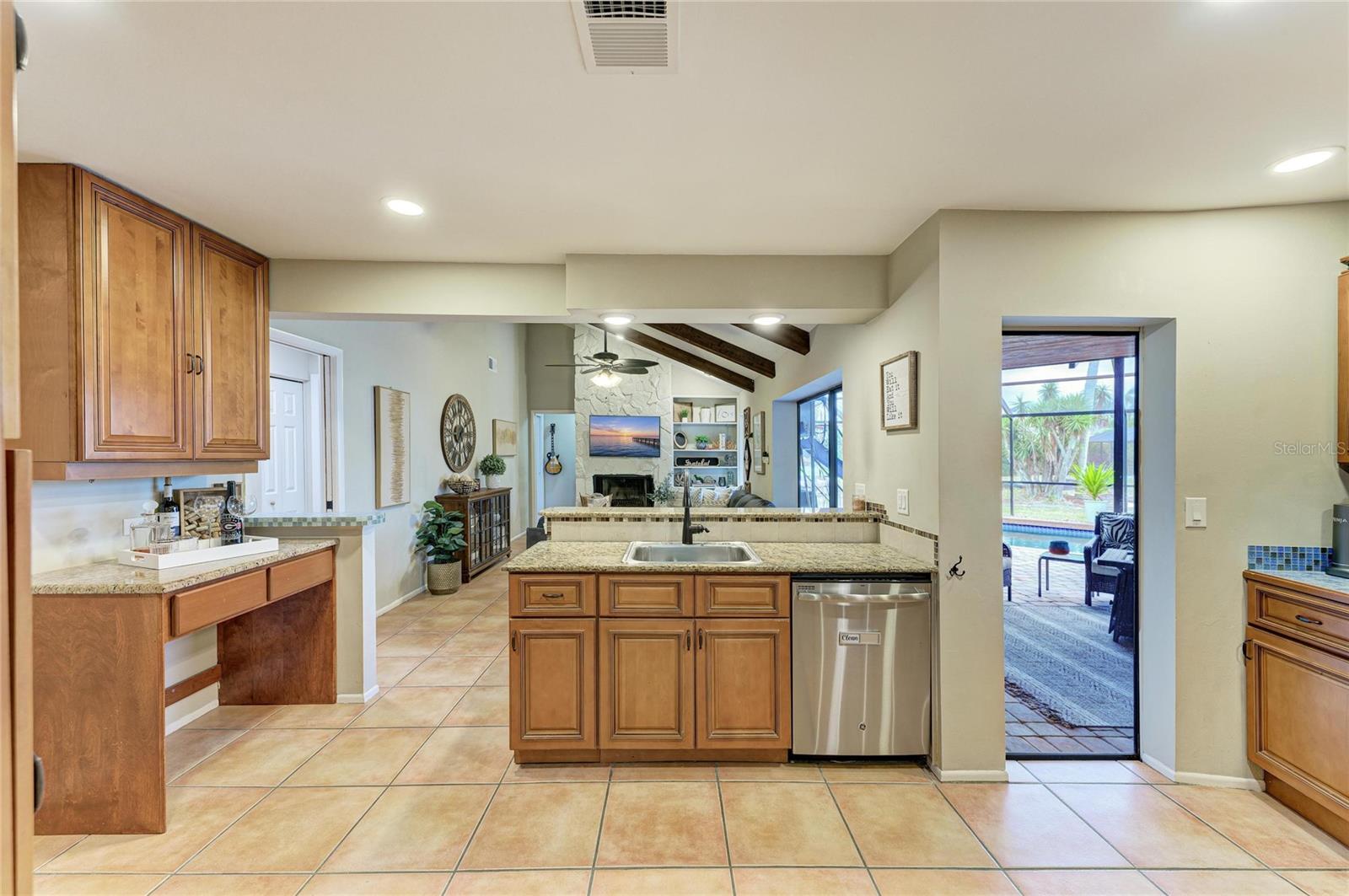 3871 EASTON ST, SARASOTA, FL, 34238