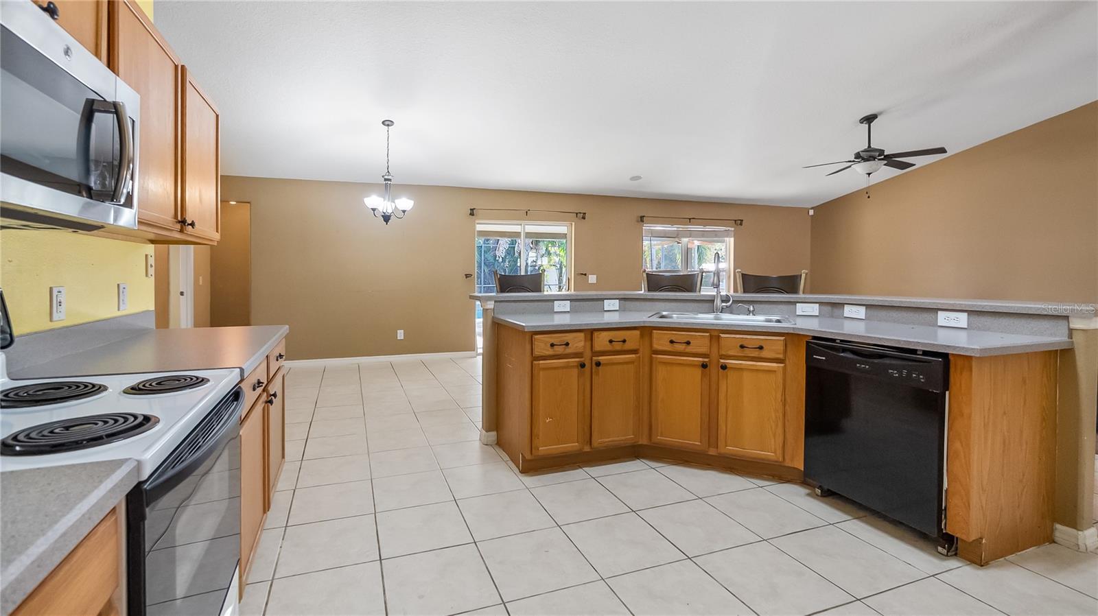 13136 LAKEWIND DR, CLERMONT, FL, 34711