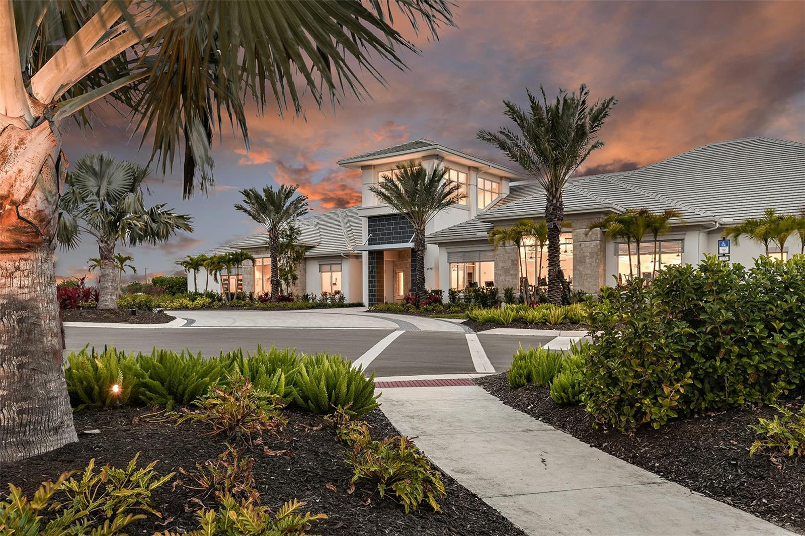 3910 IMMACOLATA WAY, WESLEY CHAPEL, FL, 33543