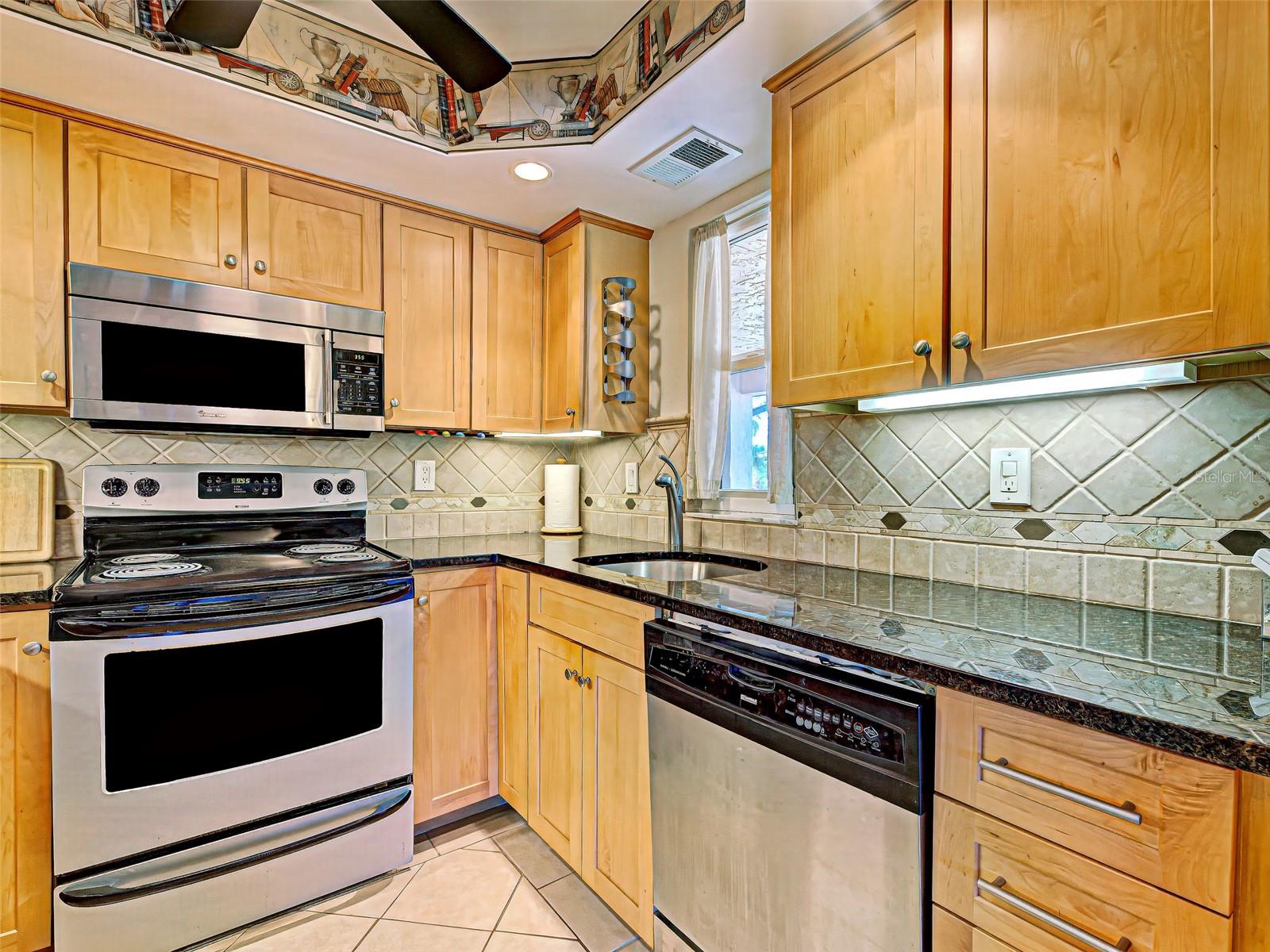 19505 QUESADA AVE #EE202, PORT CHARLOTTE, FL, 33948