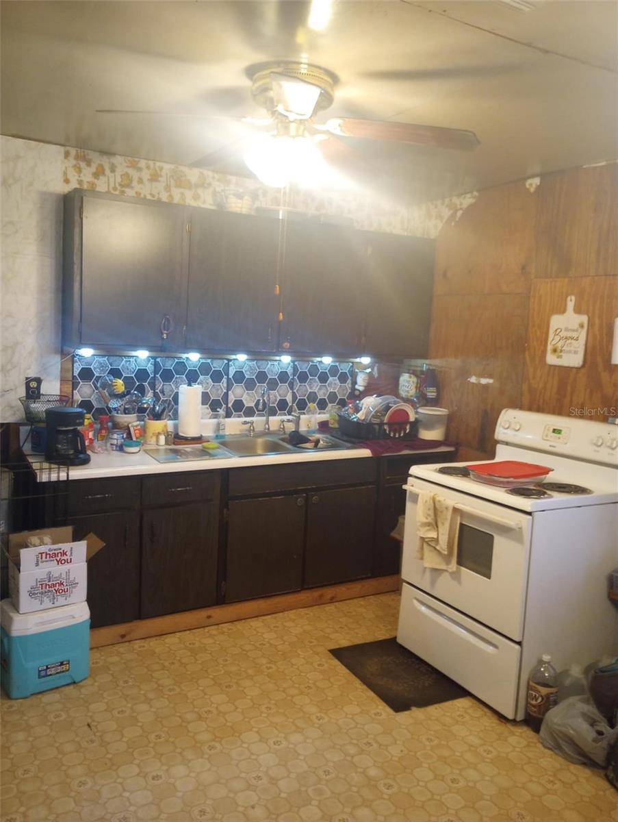 14016 N. HWY 301, THONOTOSASSA, FL, 33592