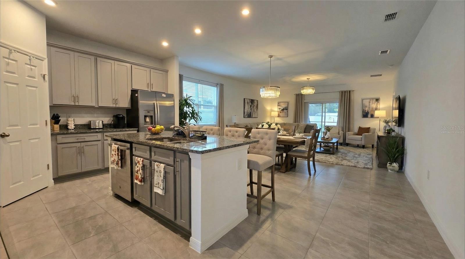 693 CROWN ROSE DR, EAGLE LAKE, FL, 33839