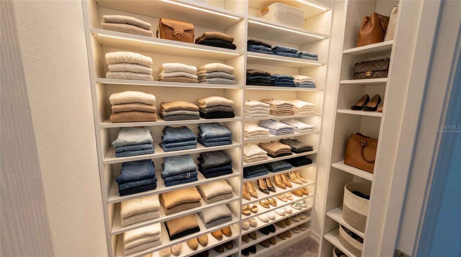 693 CROWN ROSE DR, EAGLE LAKE, FL, 33839