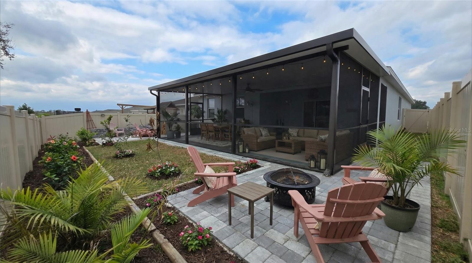 693 CROWN ROSE DR, EAGLE LAKE, FL, 33839