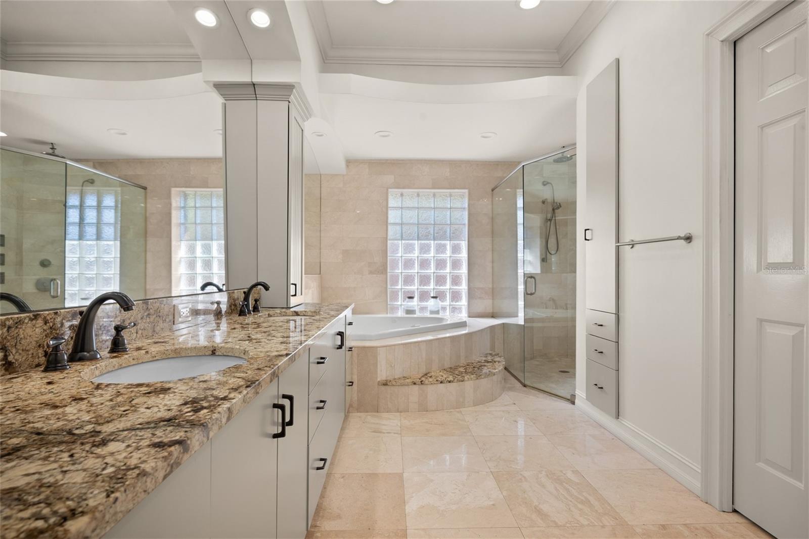 6329 W MACLAURIN DR, TAMPA, FL, 33647