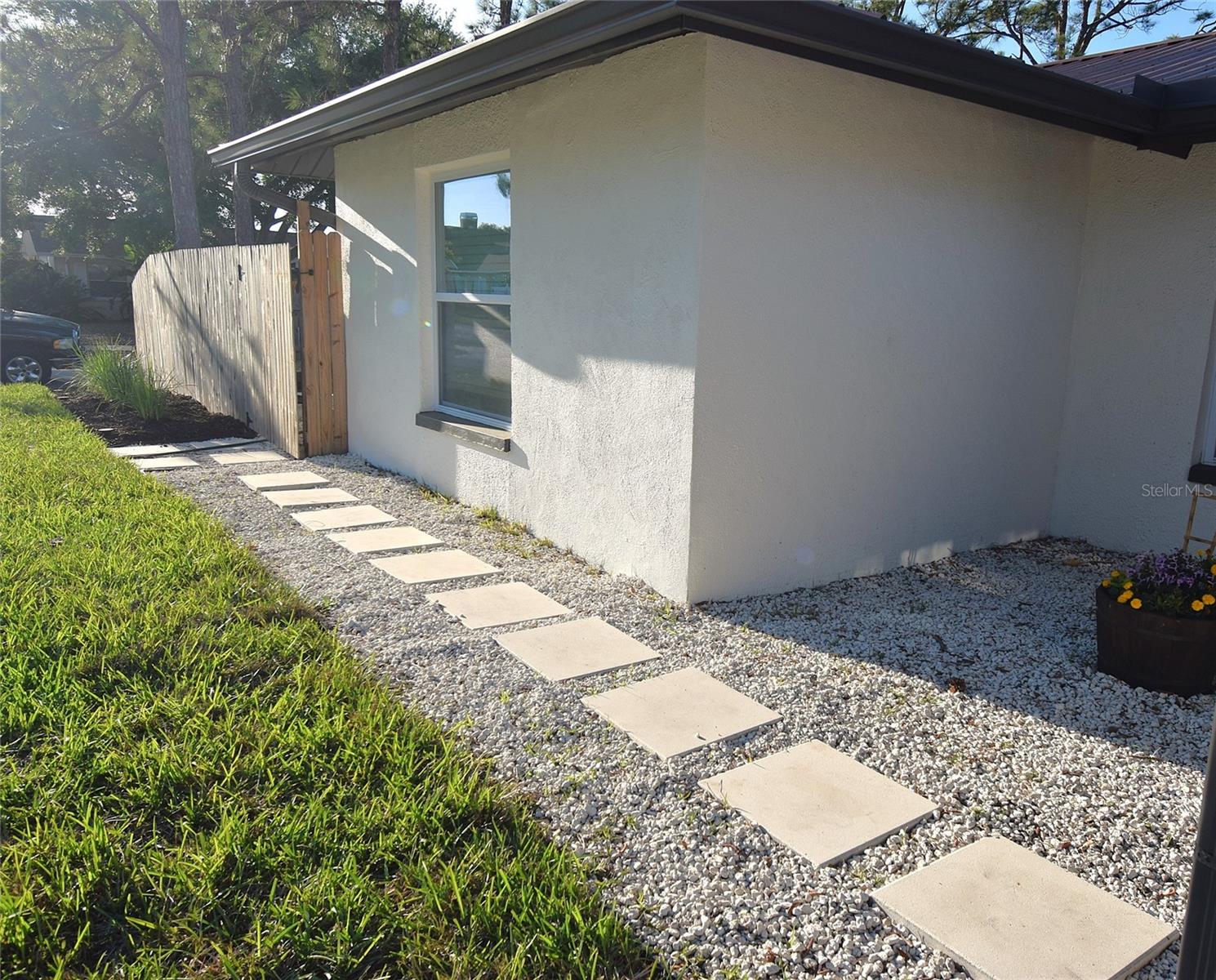 Easy access to the spacious sideward.