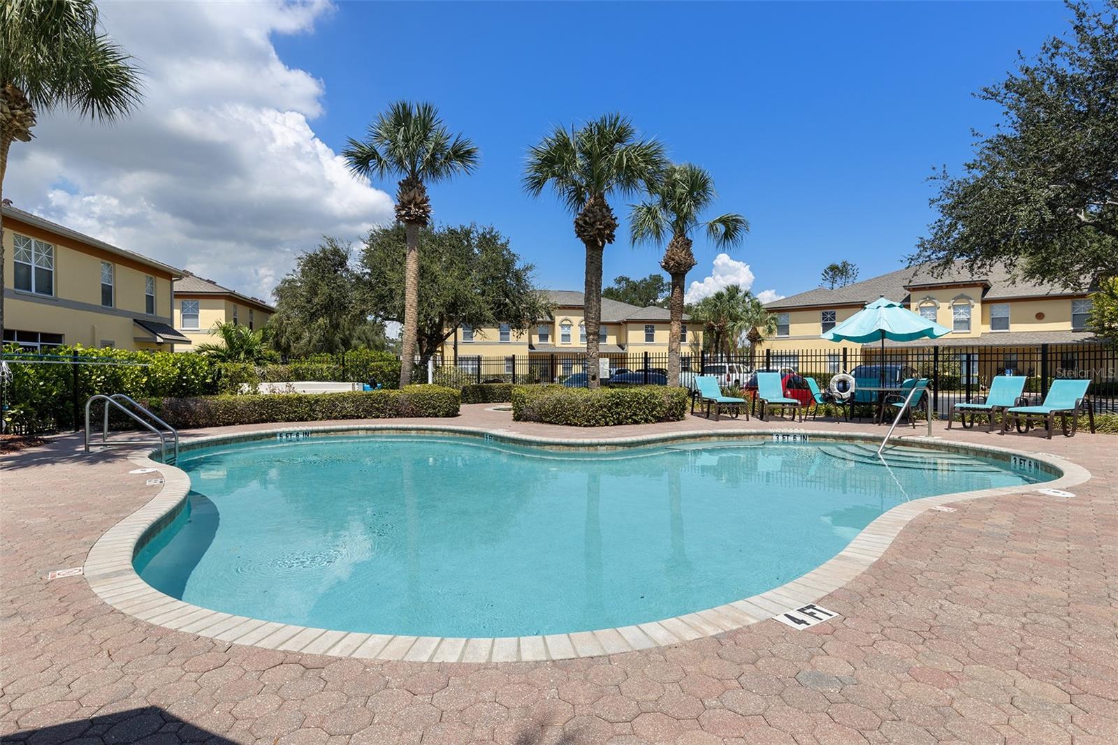 3852 MANDALAY DR, ST PETERSBURG, FL, 33705