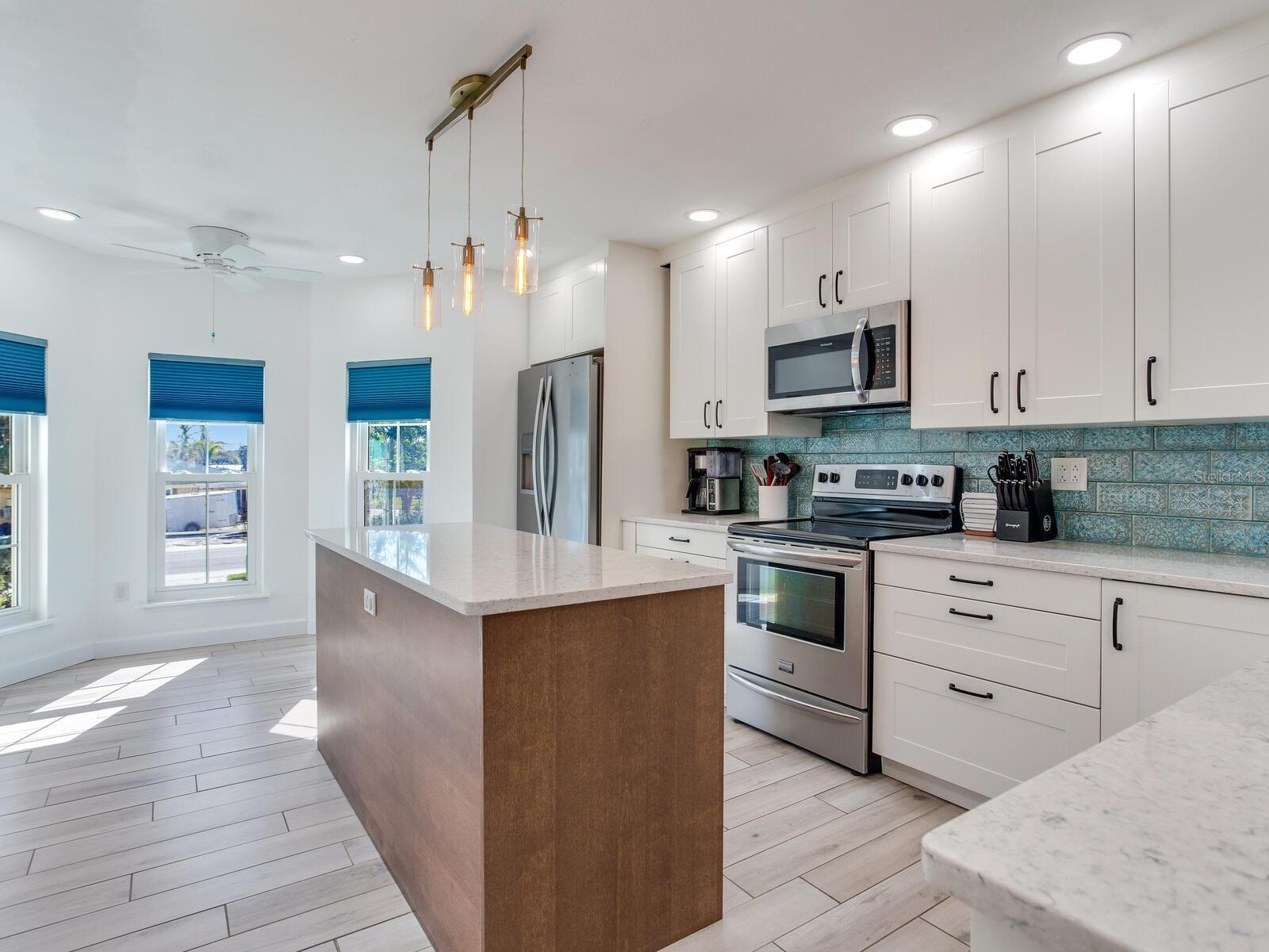 410 140TH AVE E, MADEIRA BEACH, FL, 33708