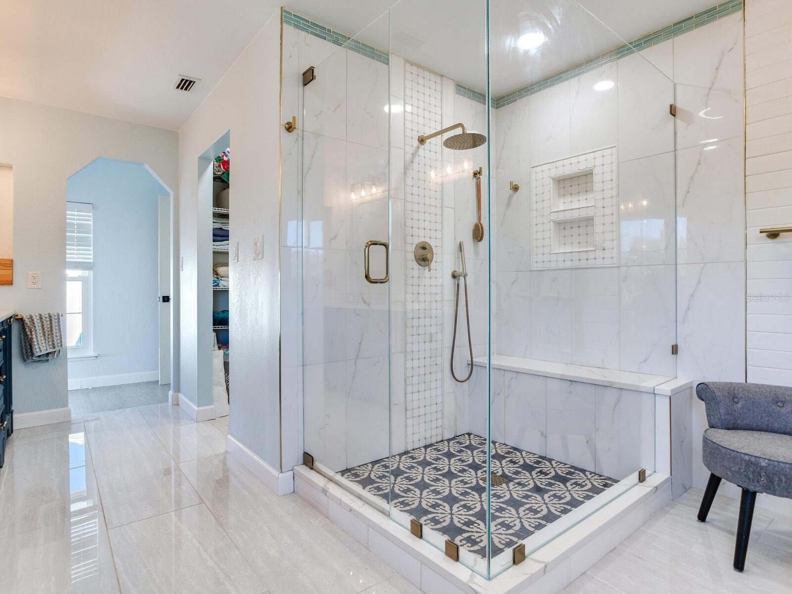 410 140TH AVE E, MADEIRA BEACH, FL, 33708