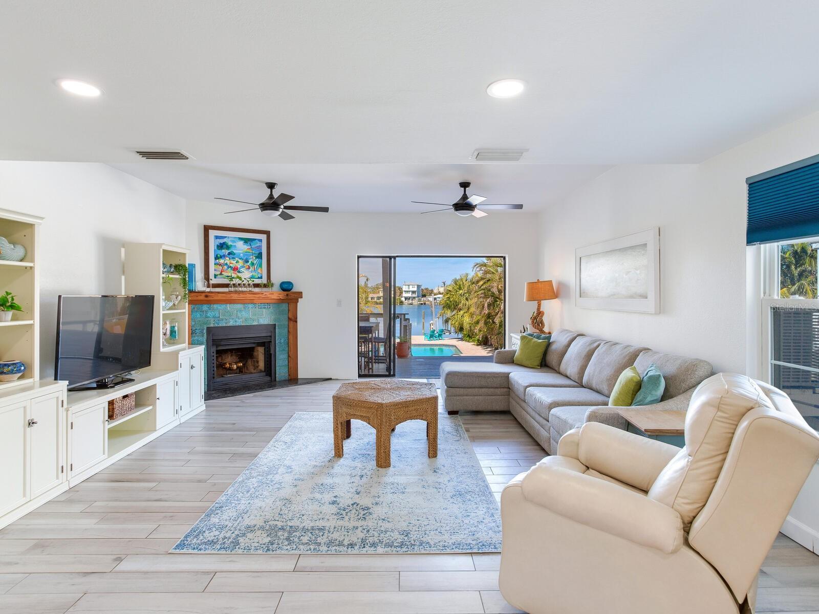 410 140TH AVE E, MADEIRA BEACH, FL, 33708