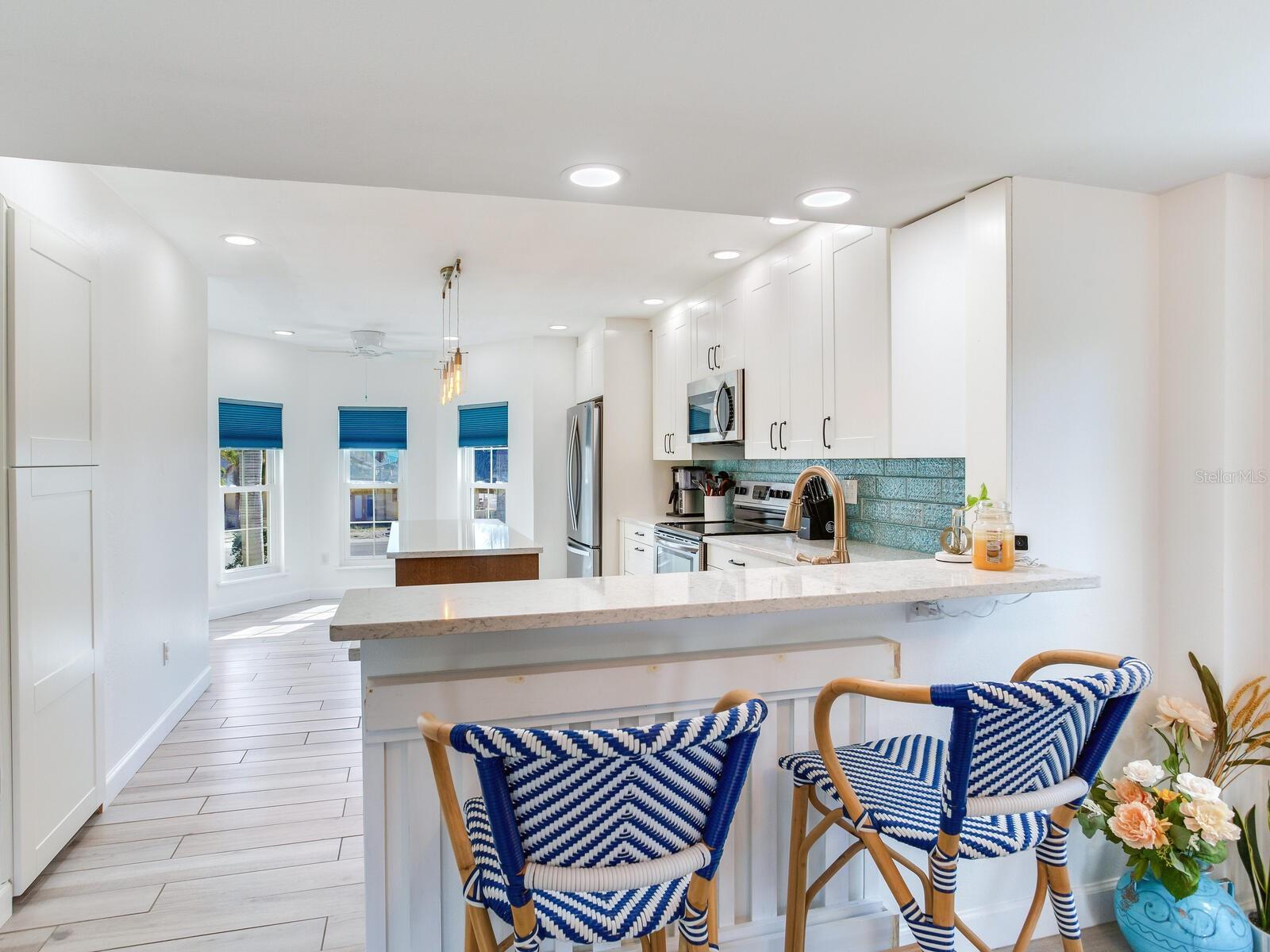 410 140TH AVE E, MADEIRA BEACH, FL, 33708