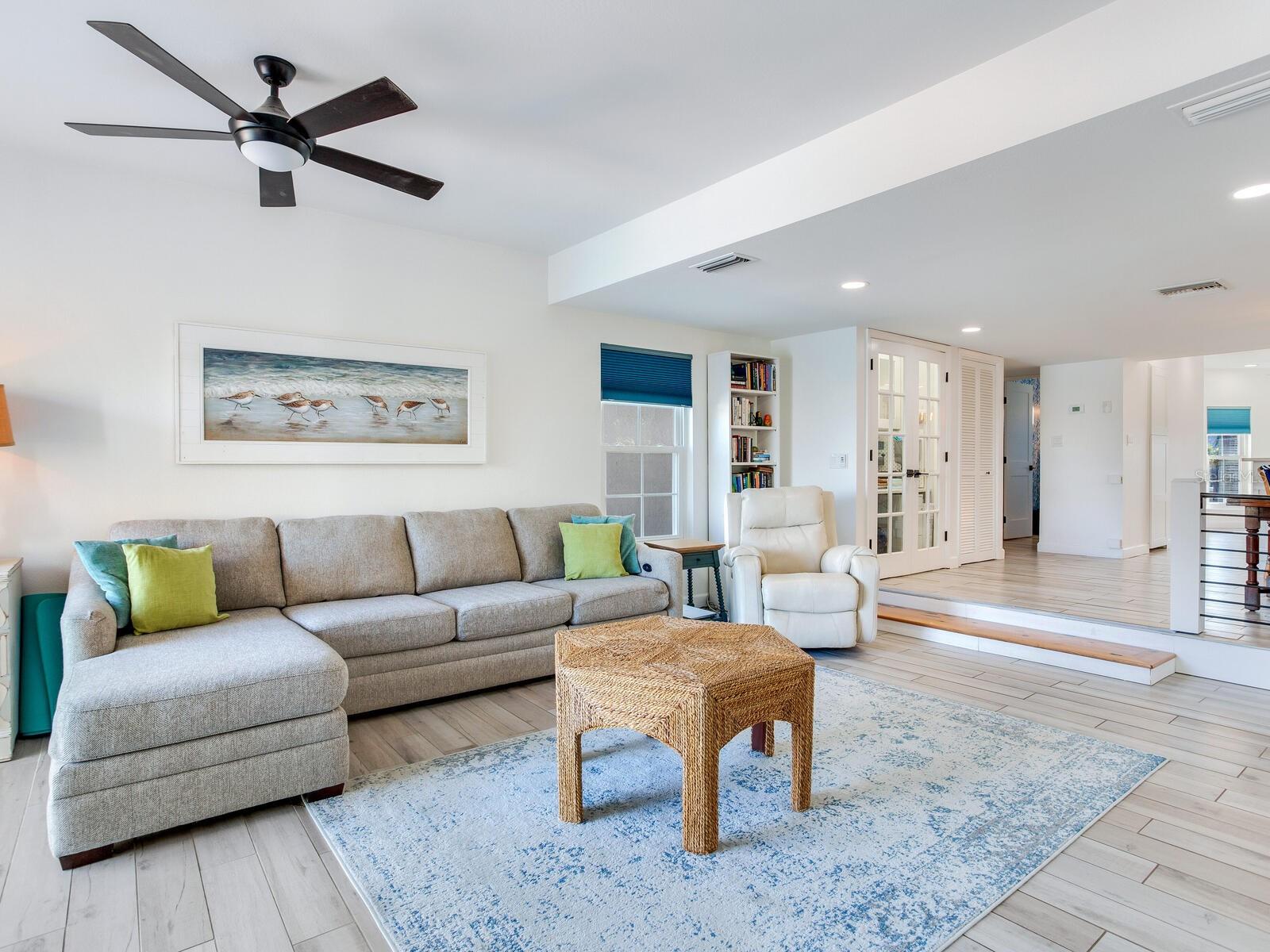 410 140TH AVE E, MADEIRA BEACH, FL, 33708