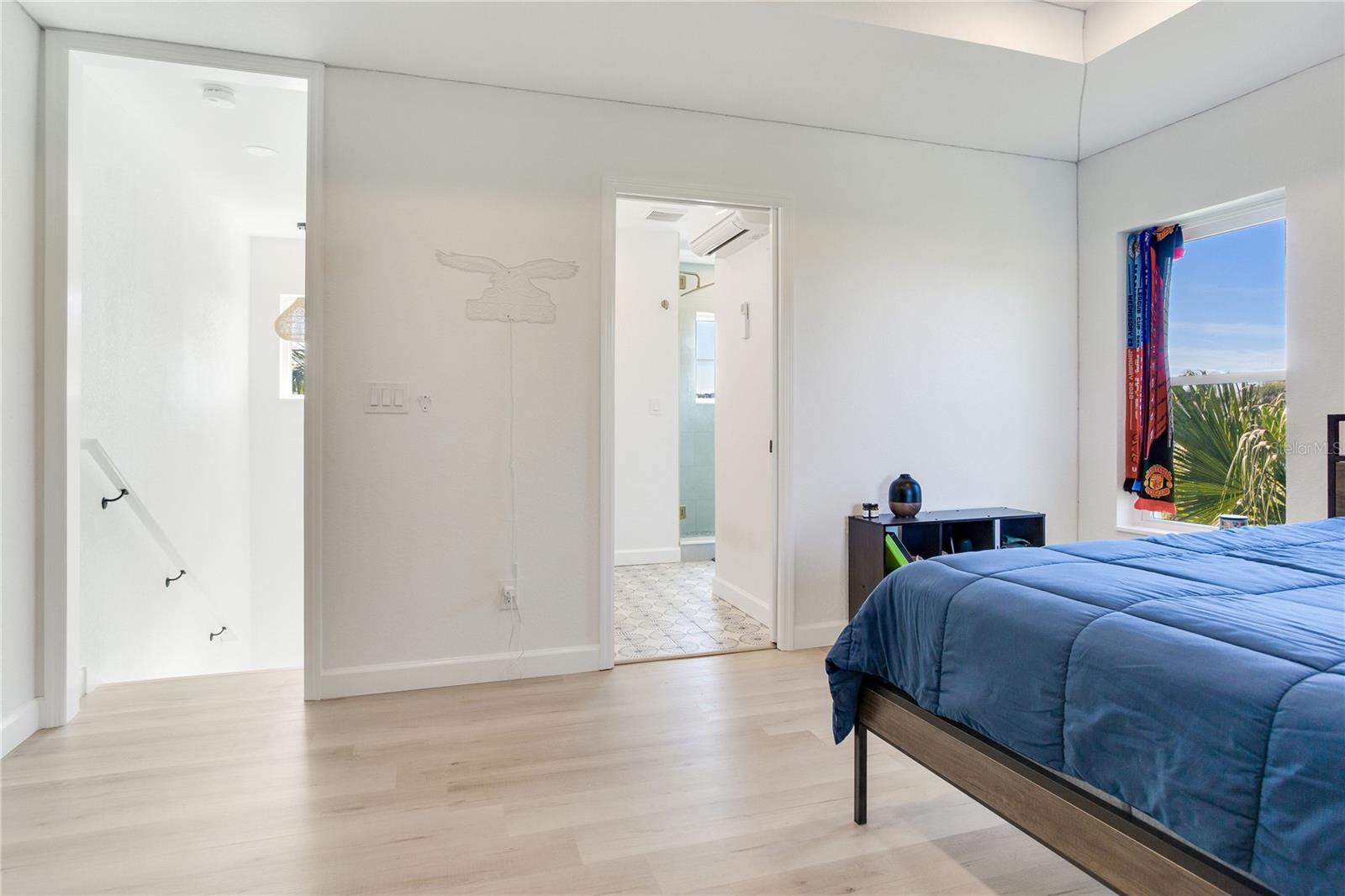 410 140TH AVE E, MADEIRA BEACH, FL, 33708