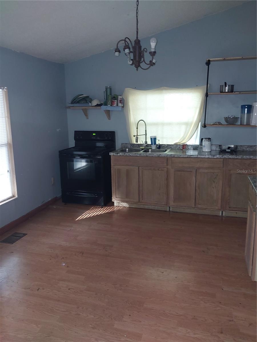 1823 WELCOME RD, LITHIA, FL, 33547