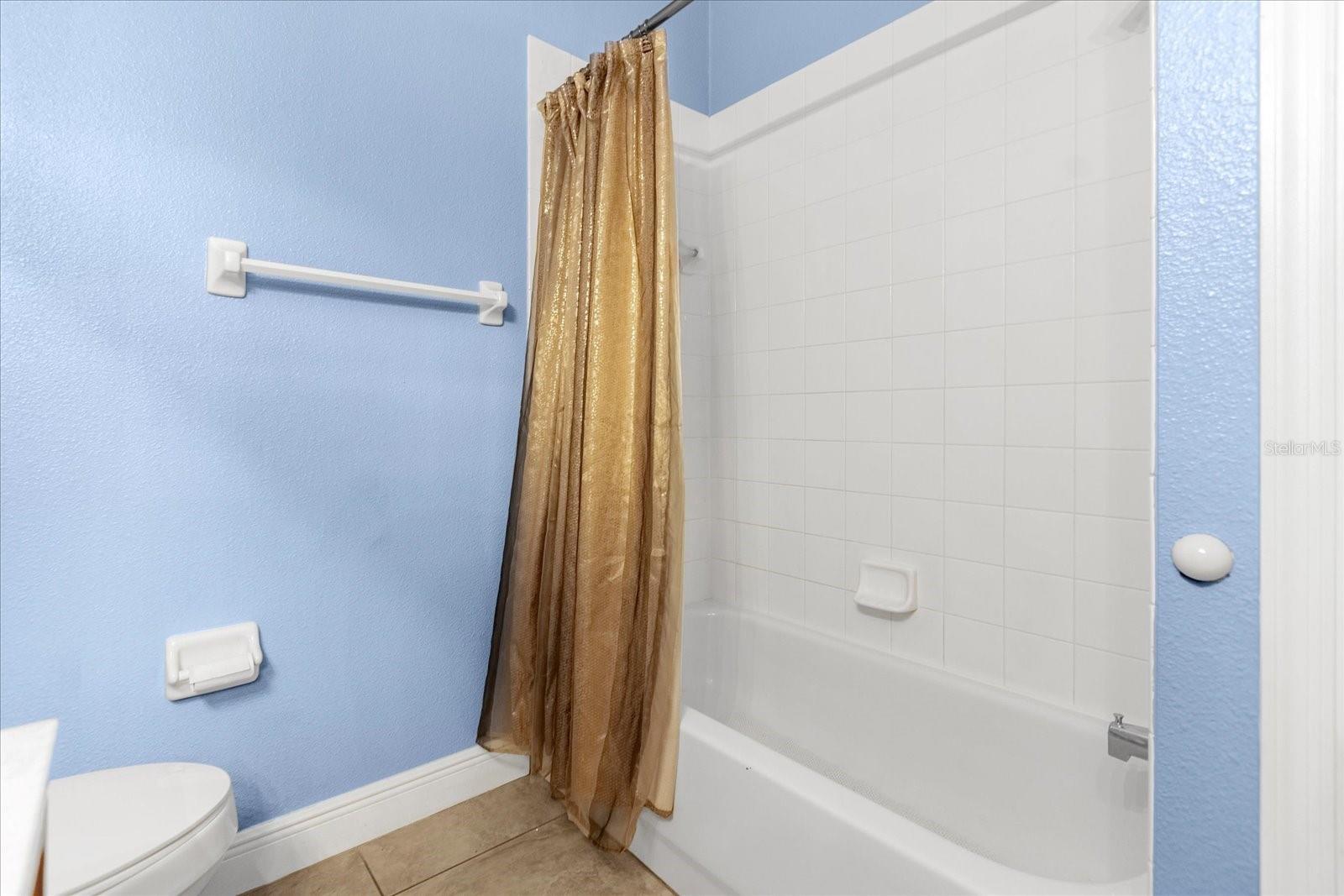 100 HOLLYBROOK CT, DAVENPORT, FL, 33897