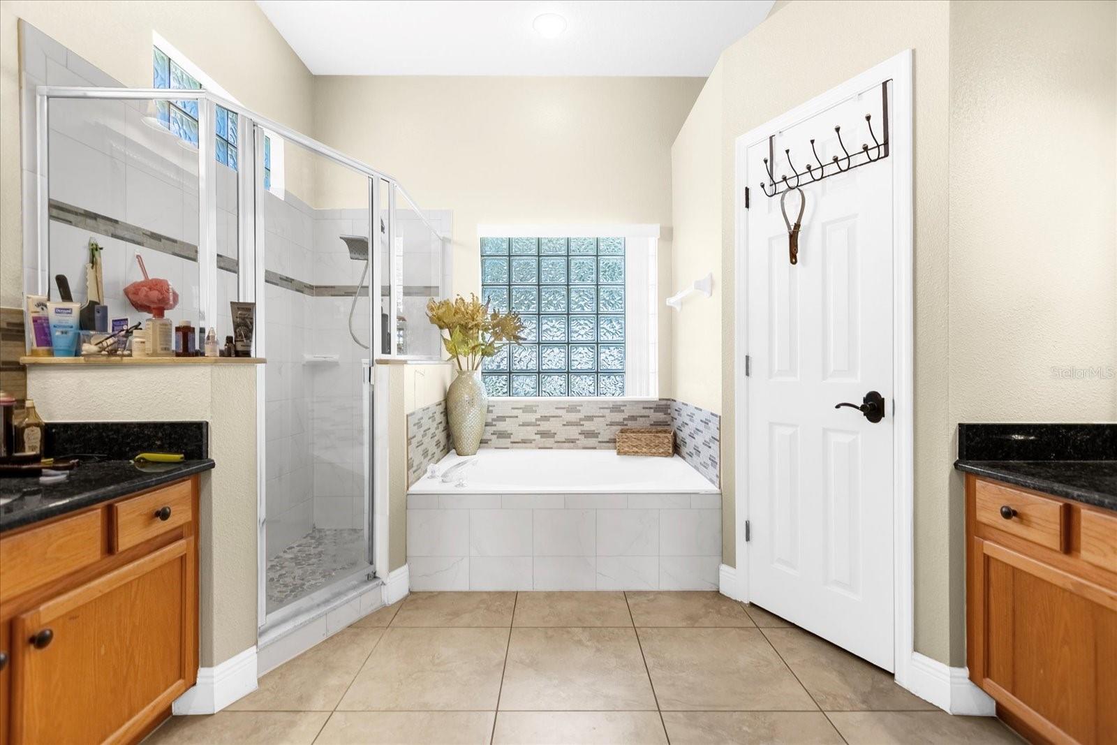 100 HOLLYBROOK CT, DAVENPORT, FL, 33897