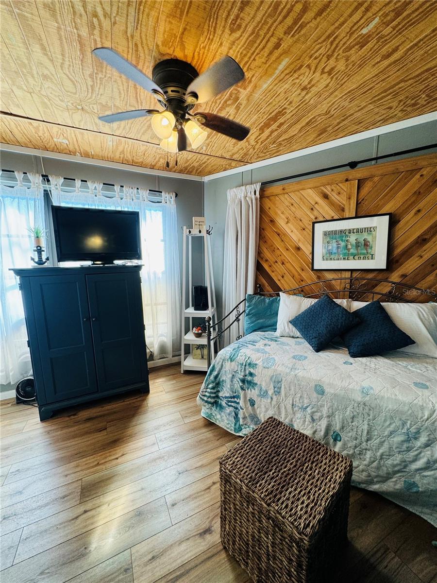 411 ST GEORGE DR, DAVENPORT, FL, 33837