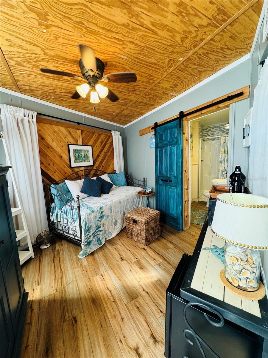 411 ST GEORGE DR, DAVENPORT, FL, 33837