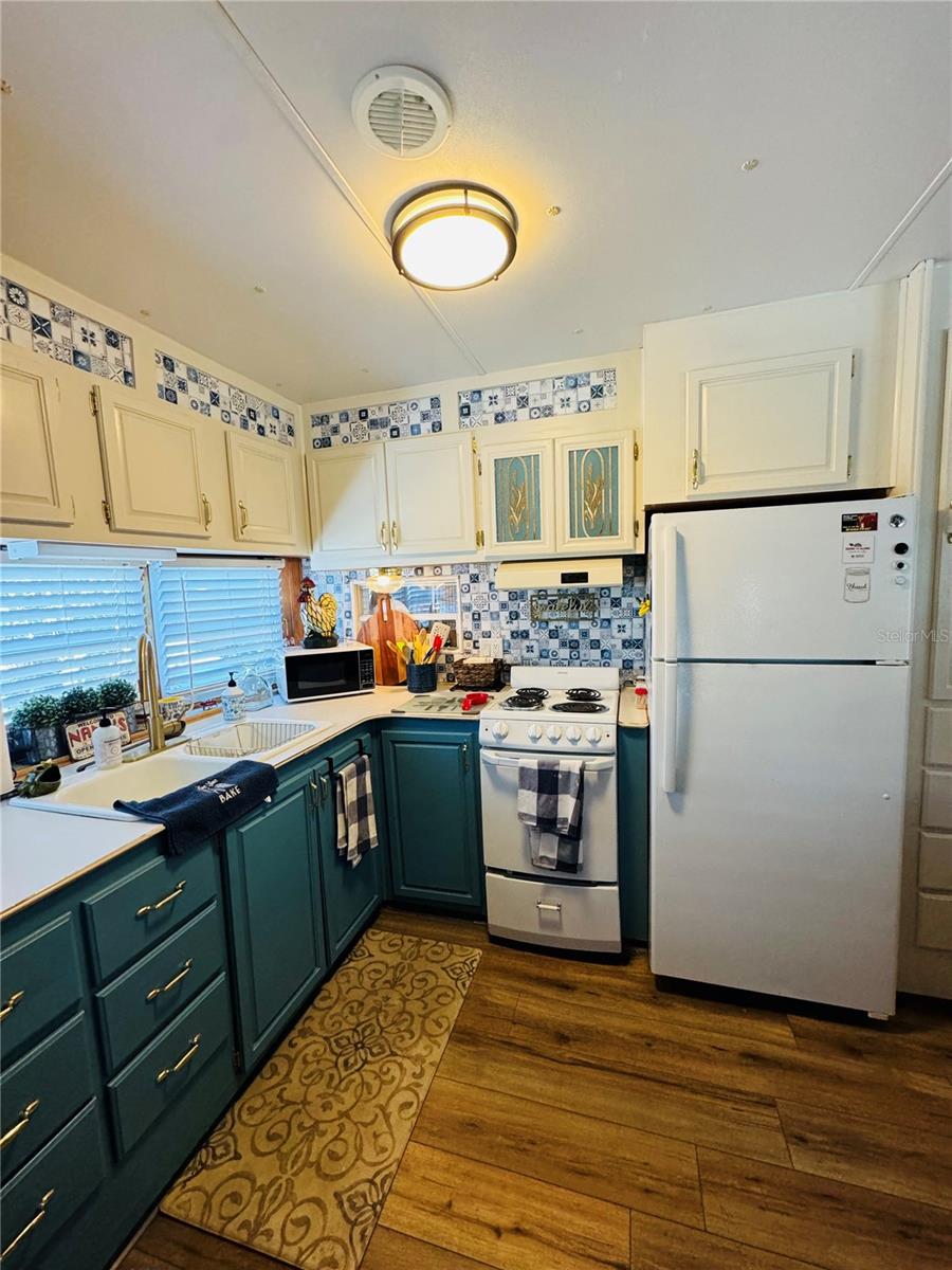 411 ST GEORGE DR, DAVENPORT, FL, 33837