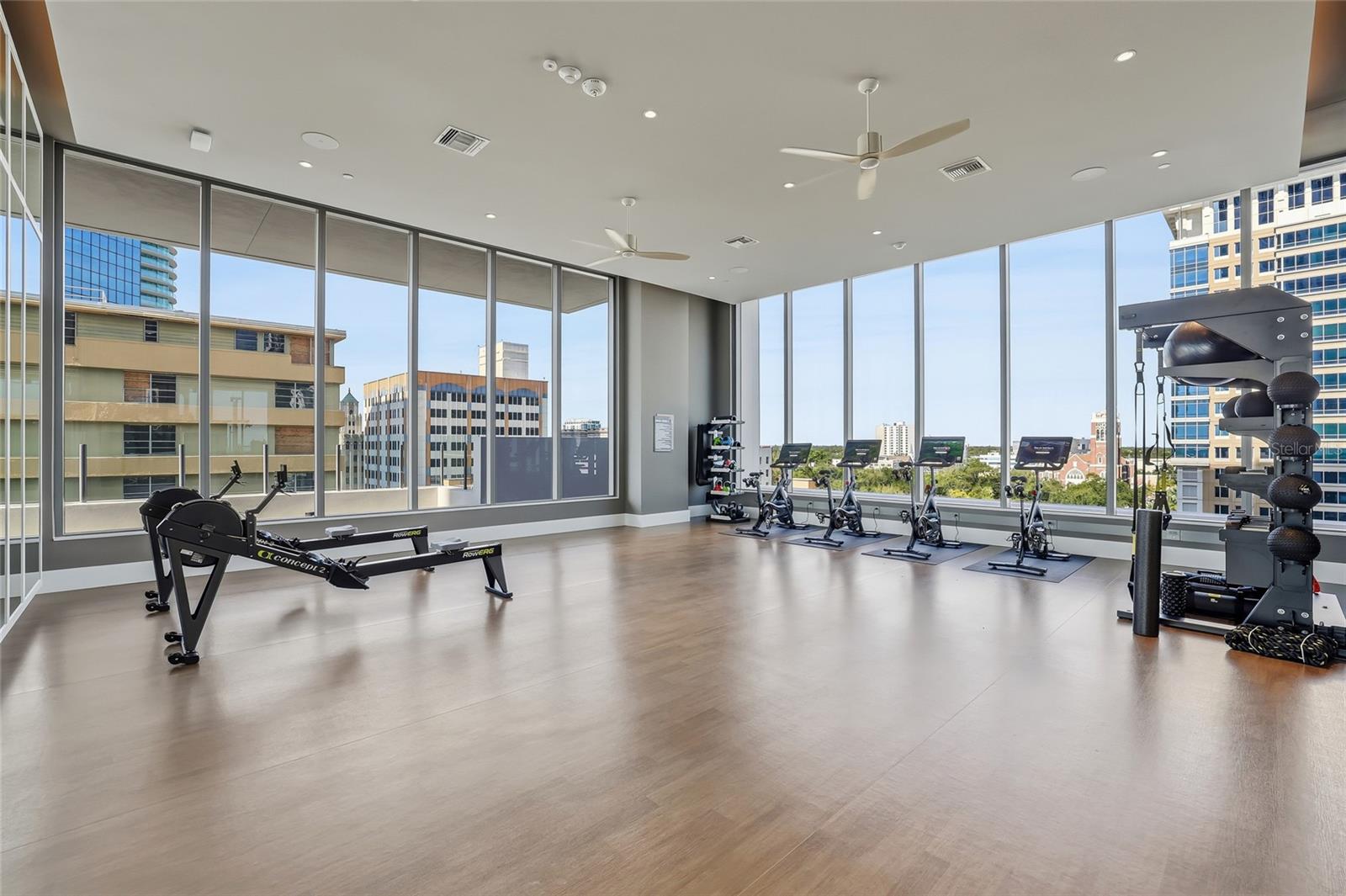 275 1ST AVE S #1207, ST PETERSBURG, FL, 33701