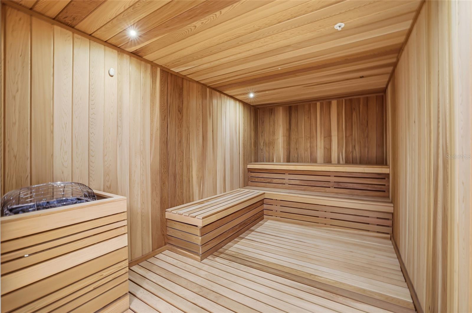 275 1ST AVE S #1207, ST PETERSBURG, FL, 33701