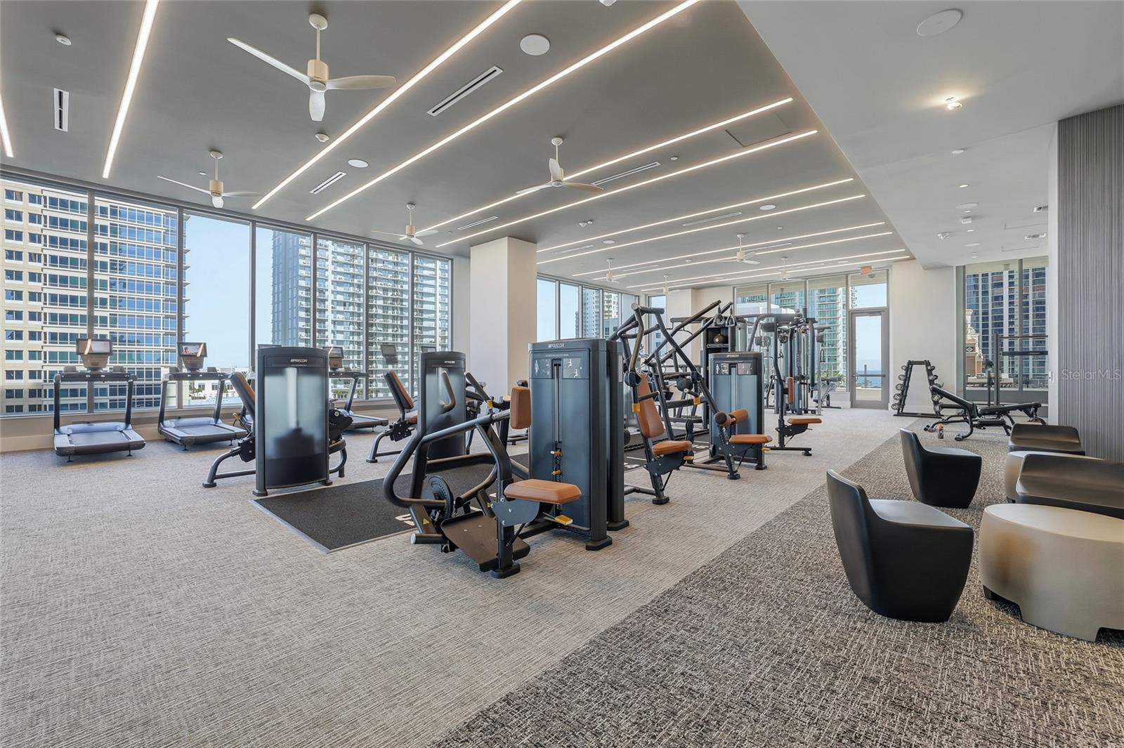 275 1ST AVE S #1207, ST PETERSBURG, FL, 33701