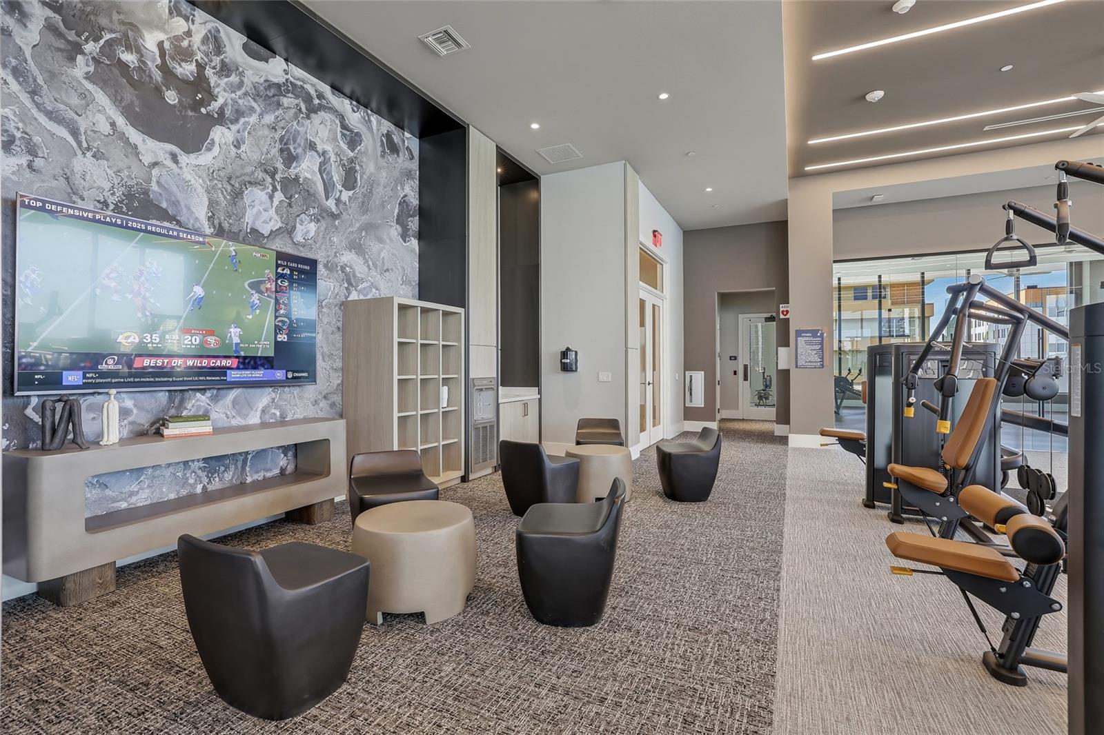 275 1ST AVE S #1207, ST PETERSBURG, FL, 33701